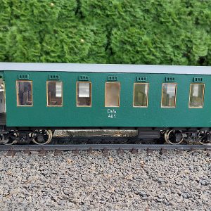 Drevený model osobného vozňa Ca pre záhradnú železnicu, bočný pohľad